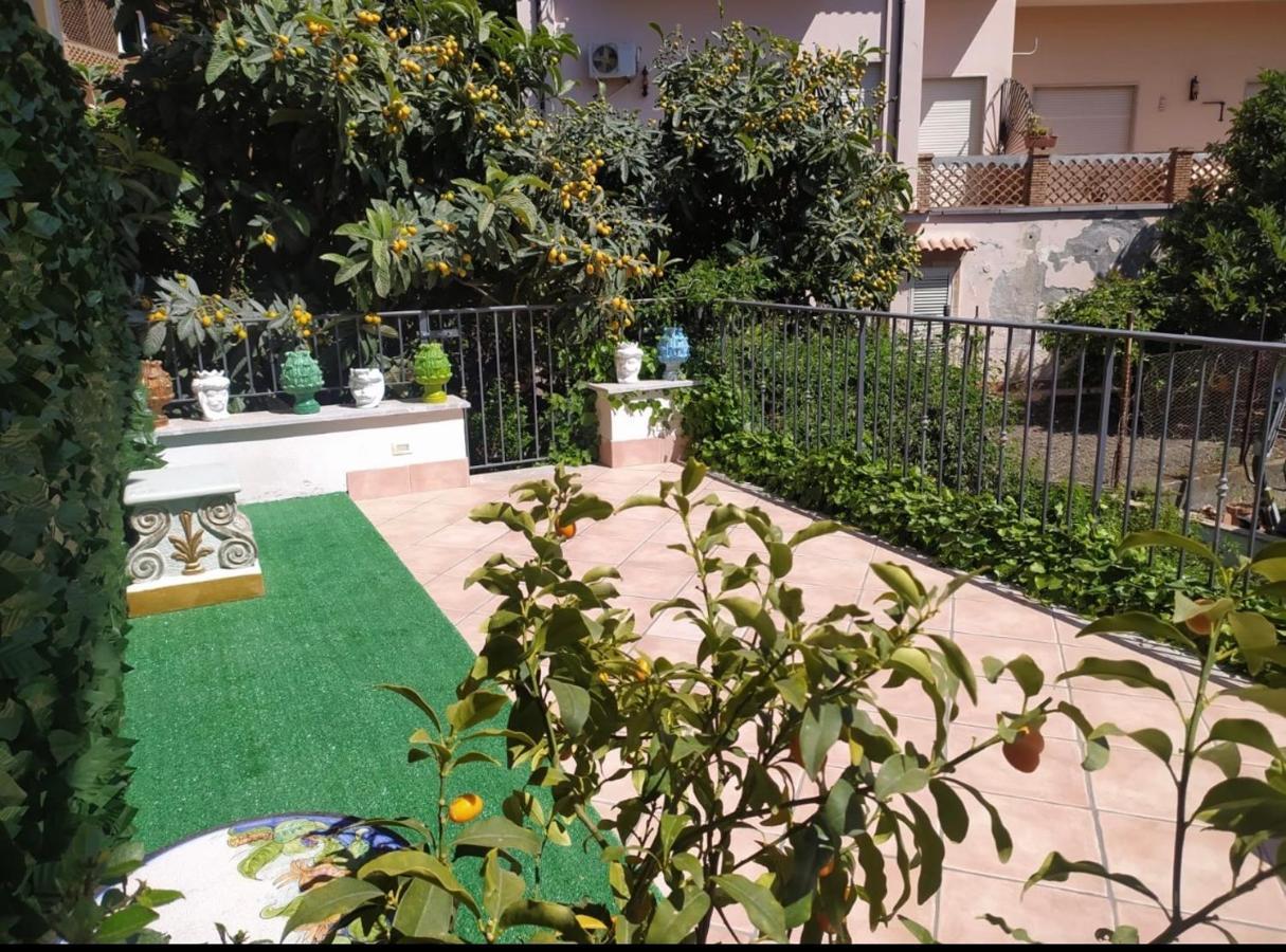Apartment Marifra Garden Taormina Exteriör bild